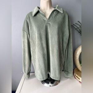 Mondetta Olive Corduroy Top sweater very warm